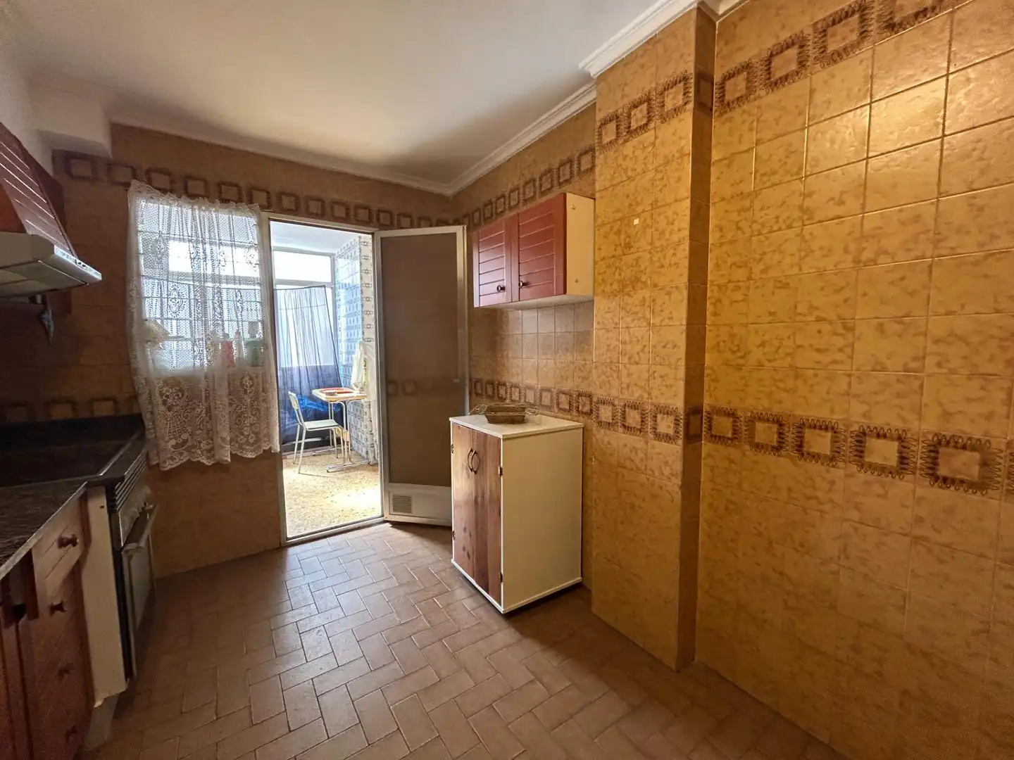 Cocina de Piso en venta en Castellón de la Plana / Castelló de la Plana con Balcón