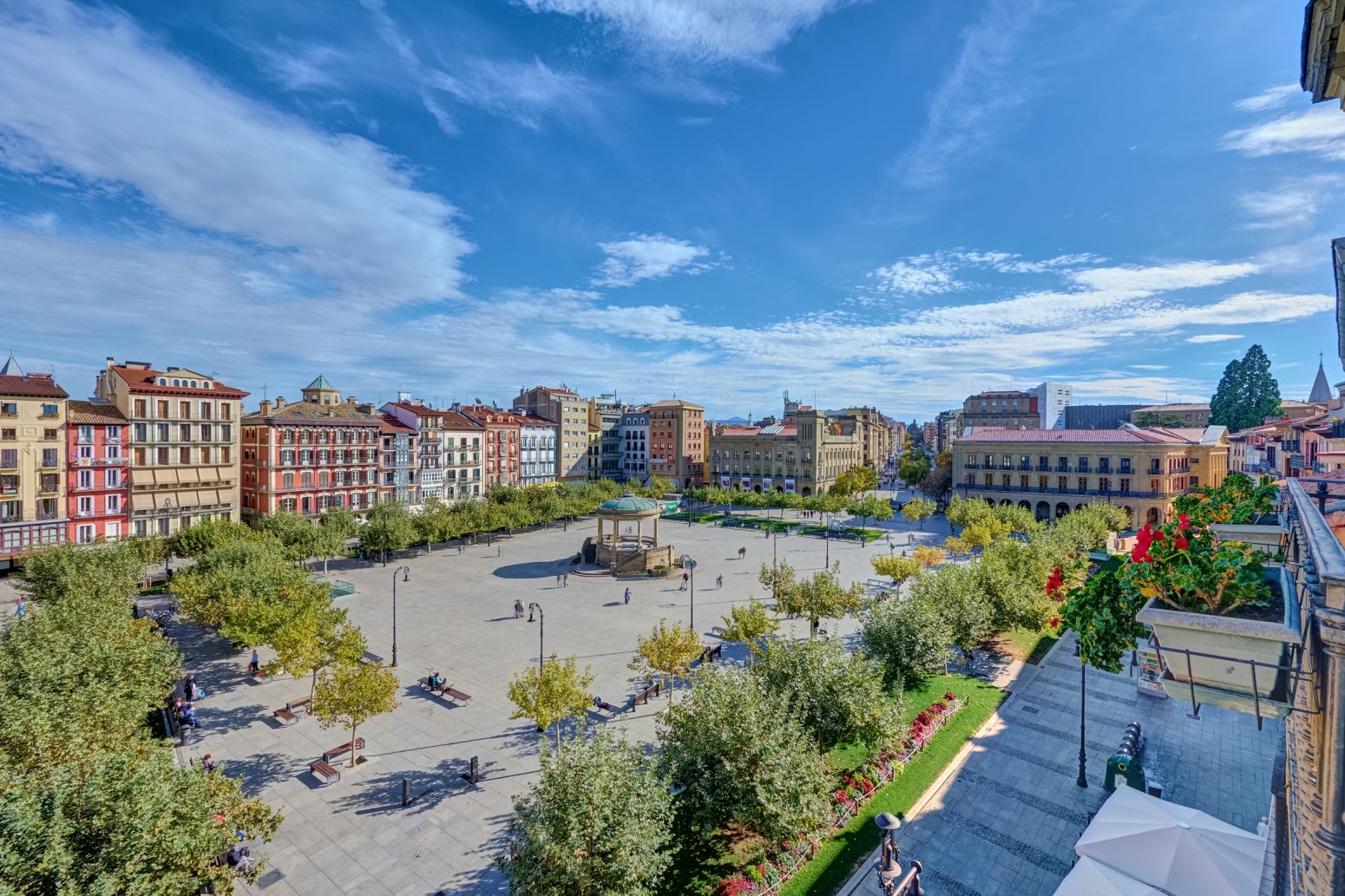 Exterior view of Flat for sale in  Pamplona / Iruña  with Heating, Parquet flooring and Storage room