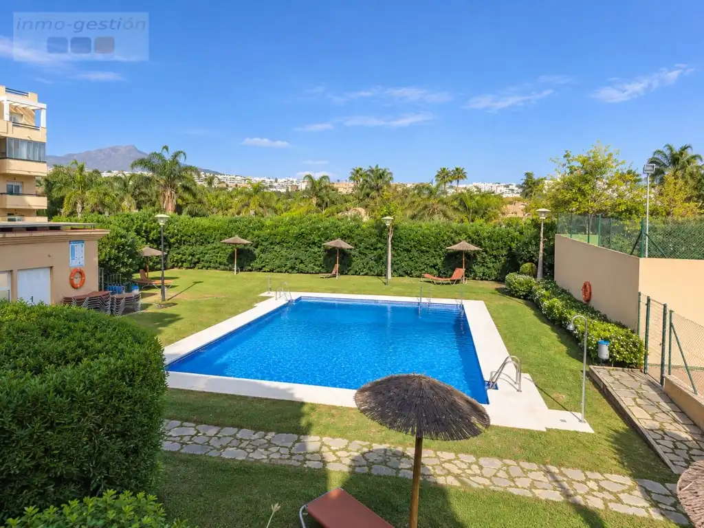 Garden of Flat for sale in Selwo