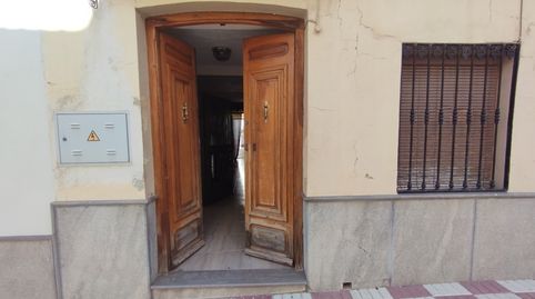 Foto 3 de Casa adosada en venta en Calle Parras Baja, 50, Torredonjimeno, Jaén