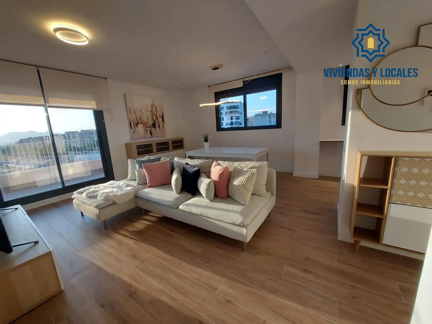 Sala de estar de Piso de alquiler en Granada con Aire acondicionado, Jardín privado y Terraza