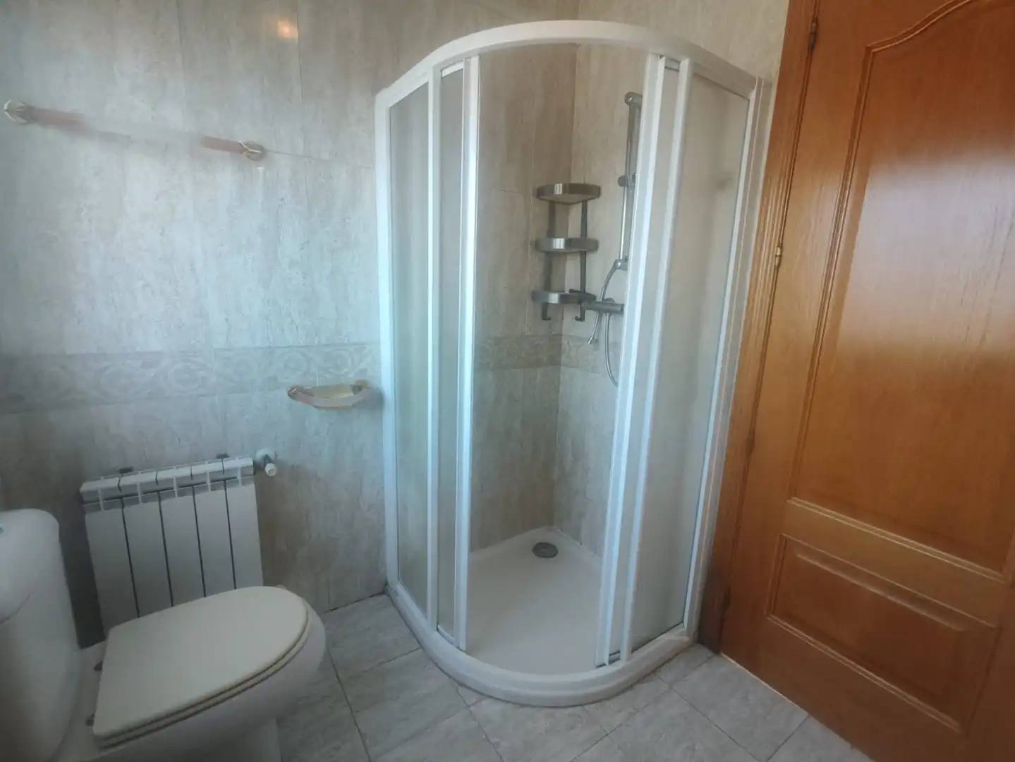 Badezimmer von Haus oder Chalet zum Verkauf in Villanueva de Perales mit Klimaanlage, Heizung und Privatgarten