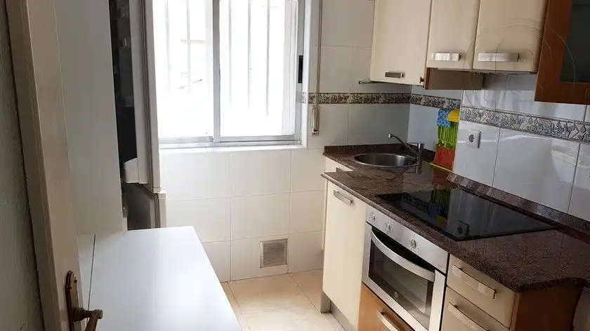 Flat for rent in Avenida Pedro San Martín, 22, Cuatro Caminos