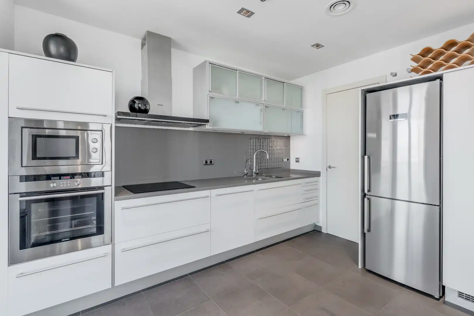 Kitchen of Flat for sale in Barcelona  with Air Conditioner, Heating and Parquet flooring