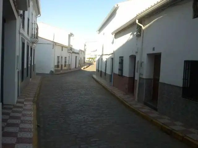 Vista exterior de Local en venda en Calzadilla de los Barros