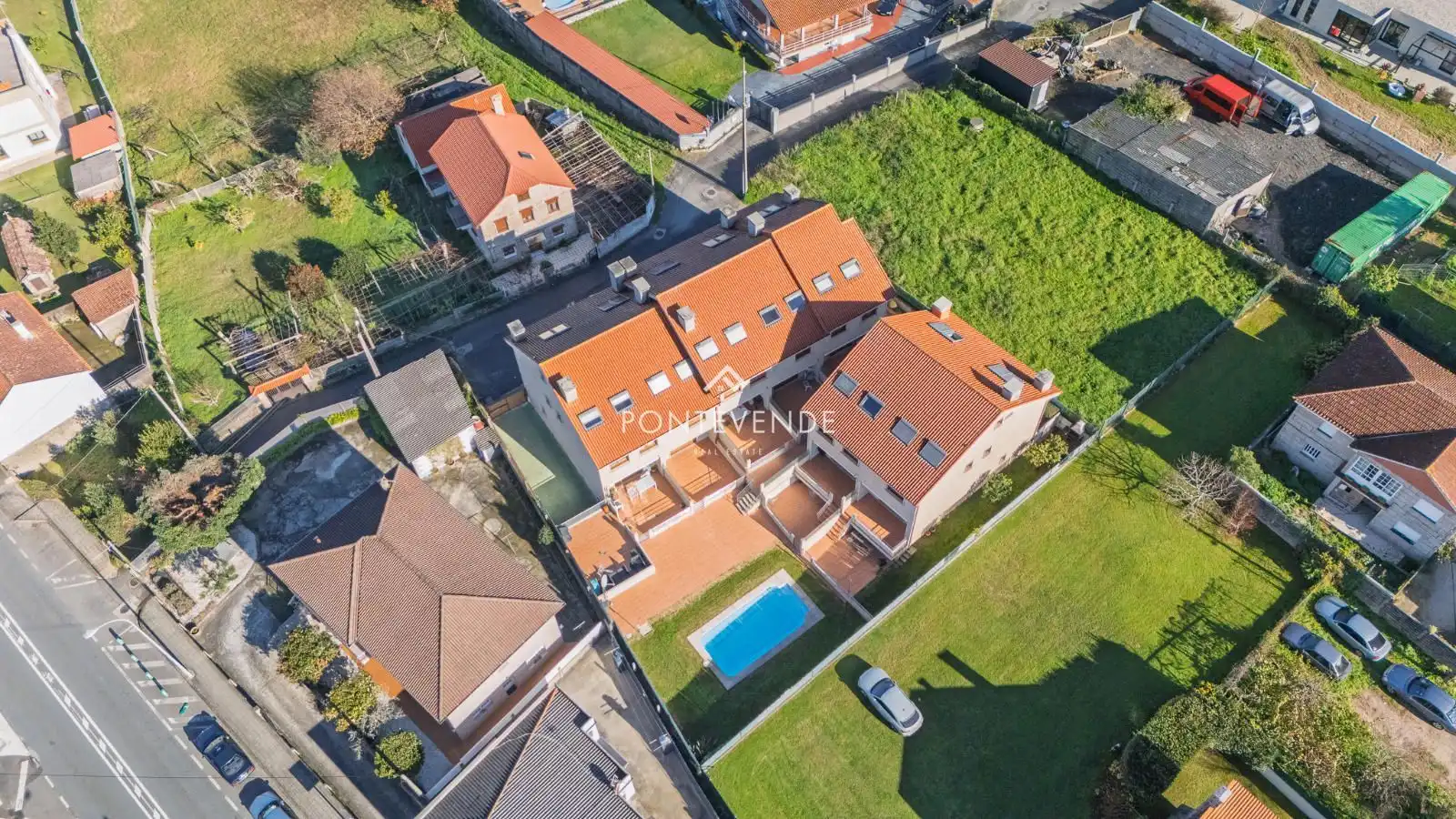 Adossat amb piscina en venda a Vinquiño-Padriñan