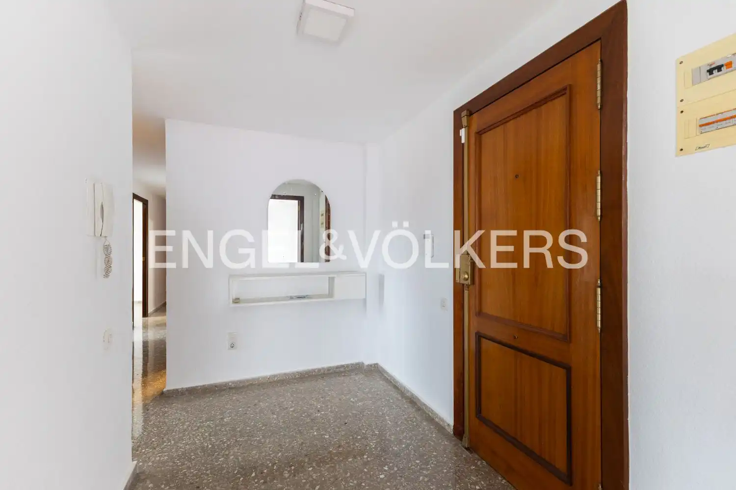 Attic for rent in Valencia  with Air Conditioner, Heating and Terrace