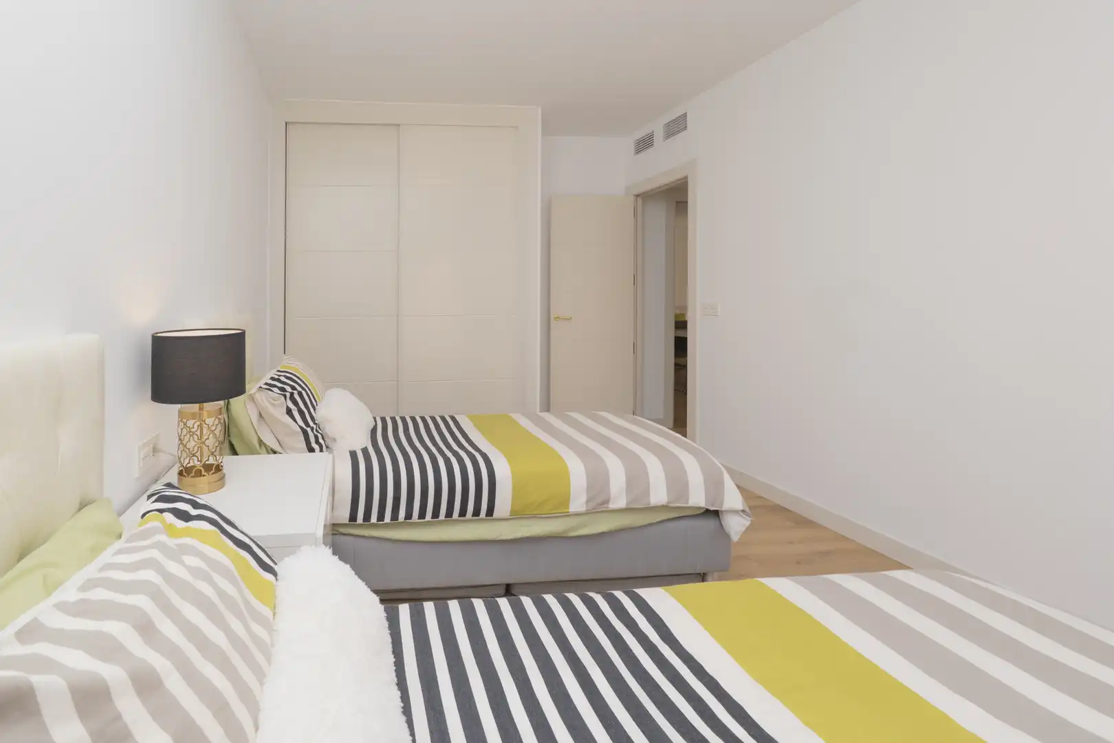 Dormitori de Apartament en venda en Benalmádena amb Aire condicionat, Calefacció i Terrassa