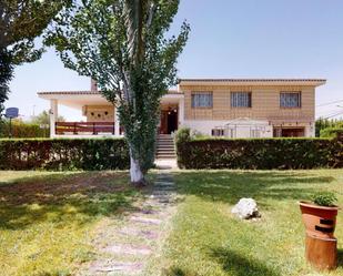 Jardí de Casa o xalet en venda en Nuez de Ebro amb Terrassa