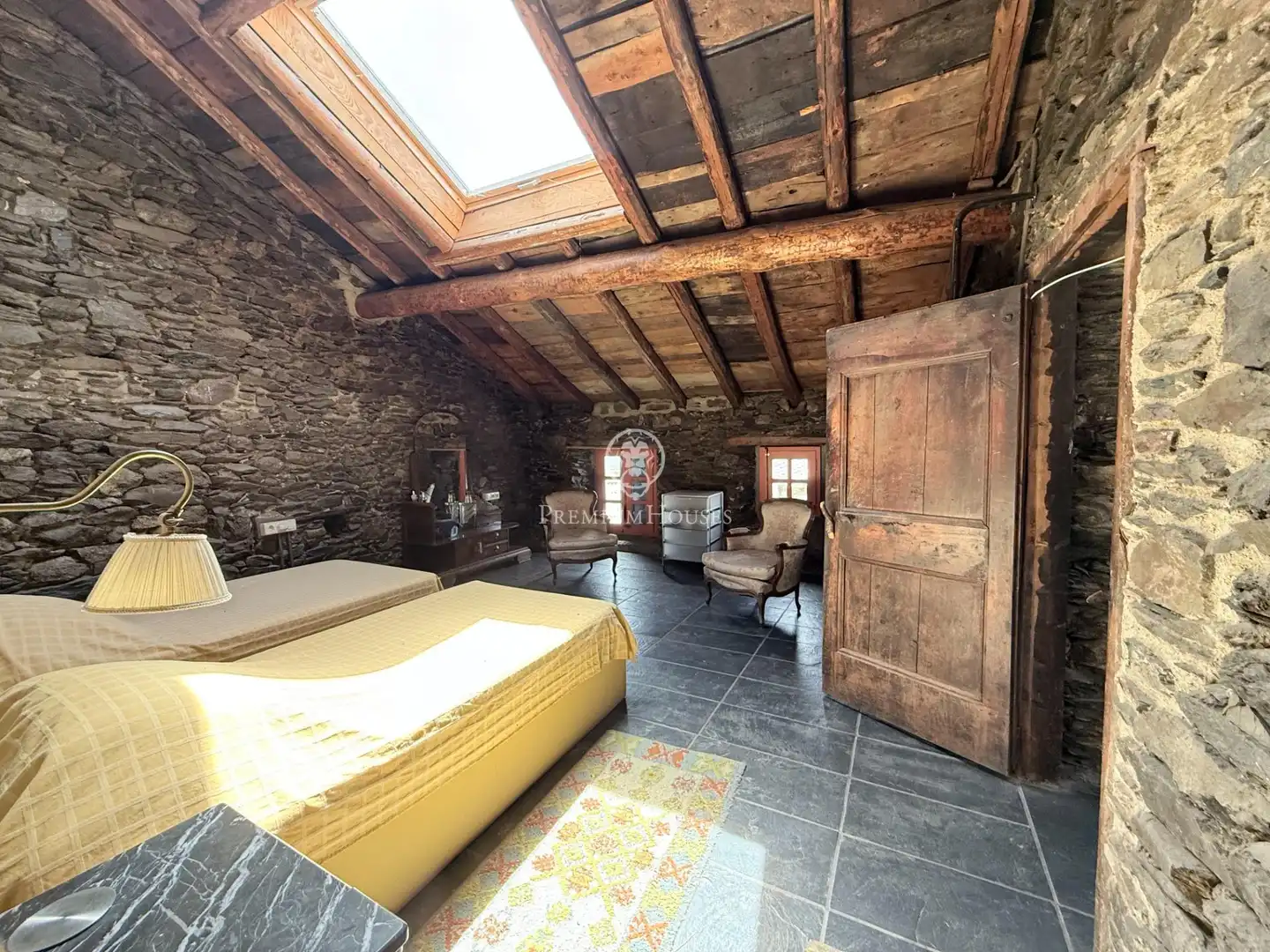 Sala d'estar de Finca rústica en venda en Guils de Cerdanya amb Jardí privat i Traster