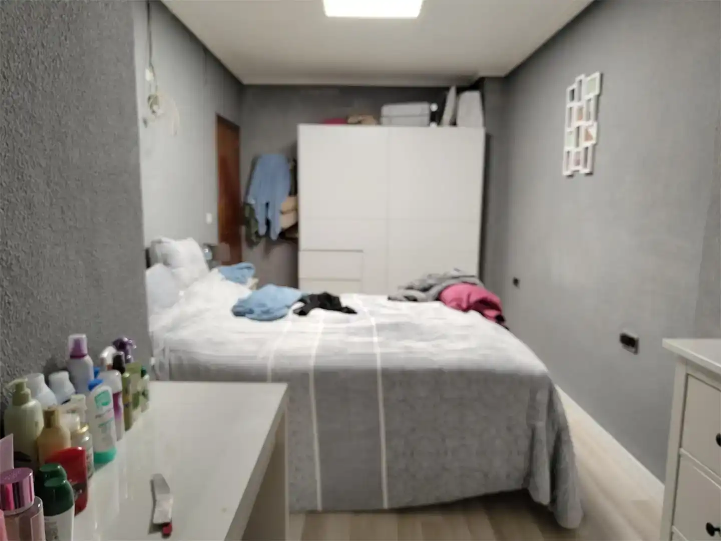 Bedroom of Flat for sale in Elda  with Air Conditioner and Balcony