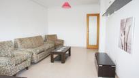 Living room of Flat for sale in  Albacete Capital  with Air Conditioner and Balcony