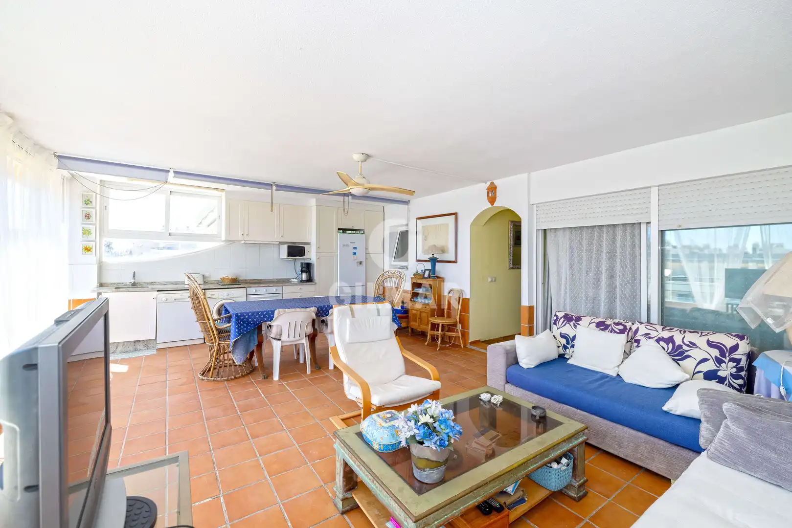 Vista exterior de Dúplex en venda en Marbella amb Piscina i Balcó