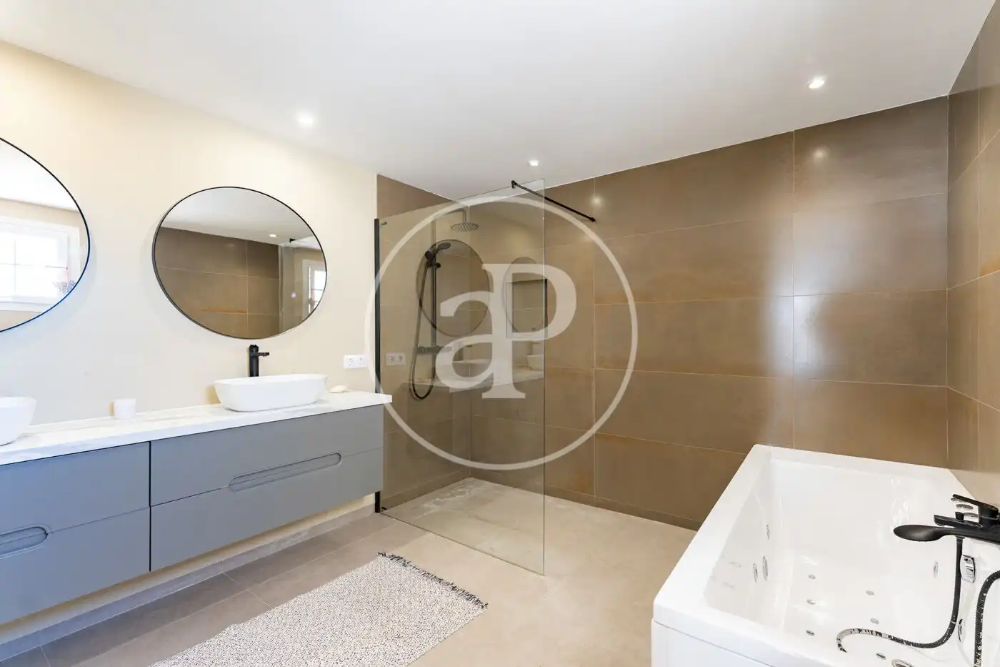 Bathroom of Houses for sale in Bunyola  with Air Conditioner, Heating and Private garden