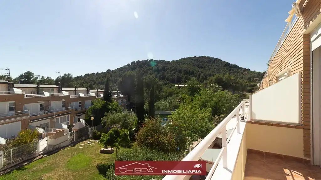 Außenansicht von Einfamilien-Reihenhaus zur Miete in Náquera mit Heizung, Privatgarten und Terrasse