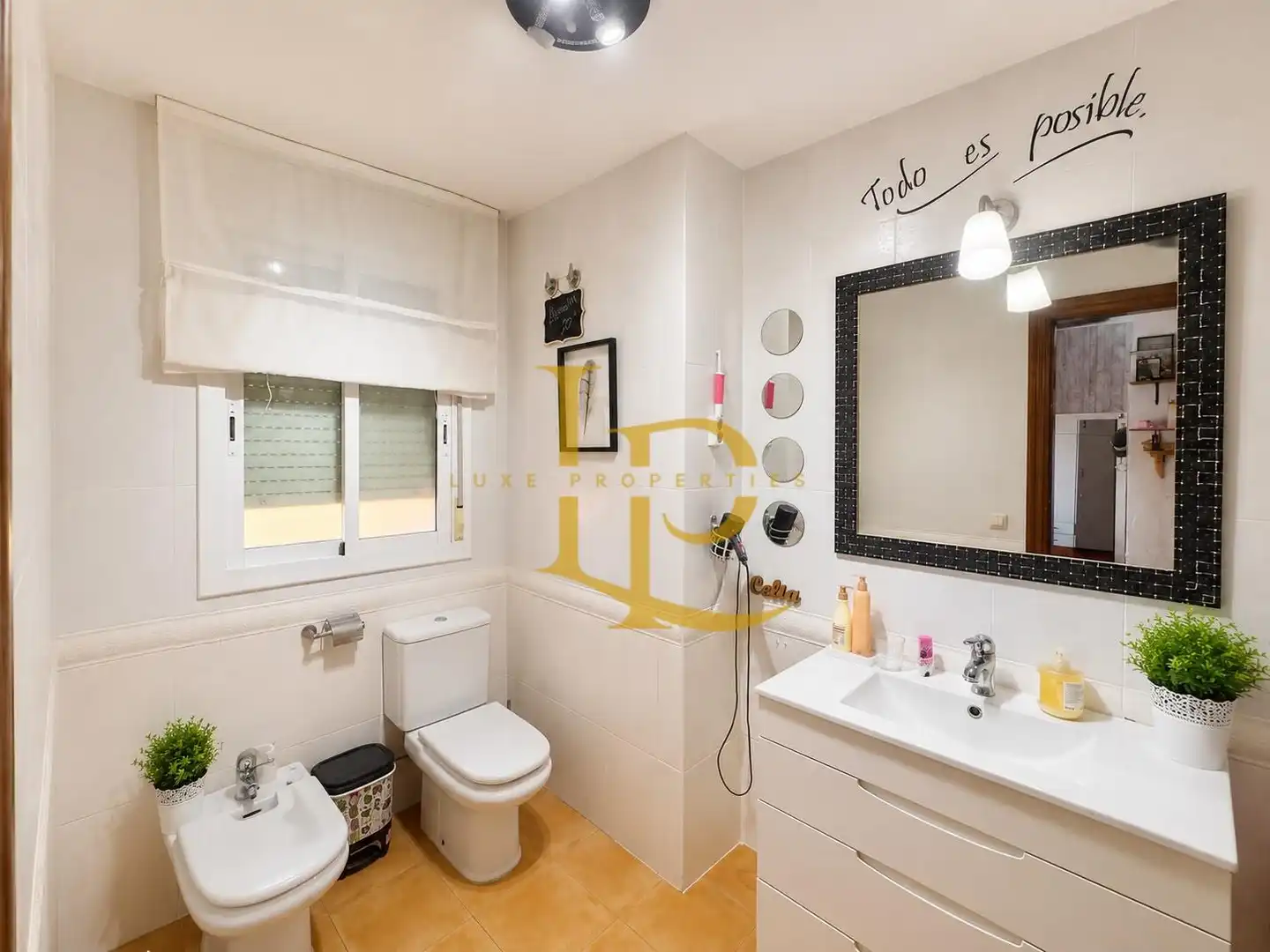 Baño de Casa adosada en venta en Castellbisbal con Aire acondicionado, Calefacción y Jardín privado