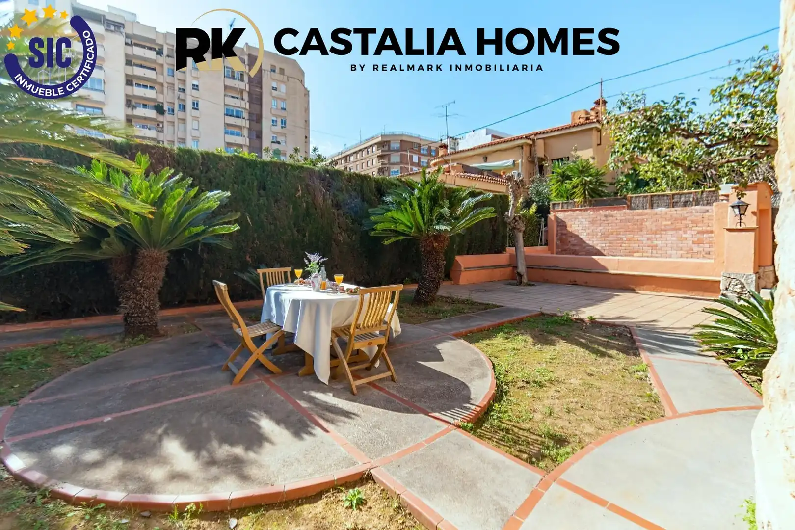 Terraza de Casa o chalet en venta en Castellón de la Plana / Castelló de la Plana con Calefacción, Jardín privado y Parquet