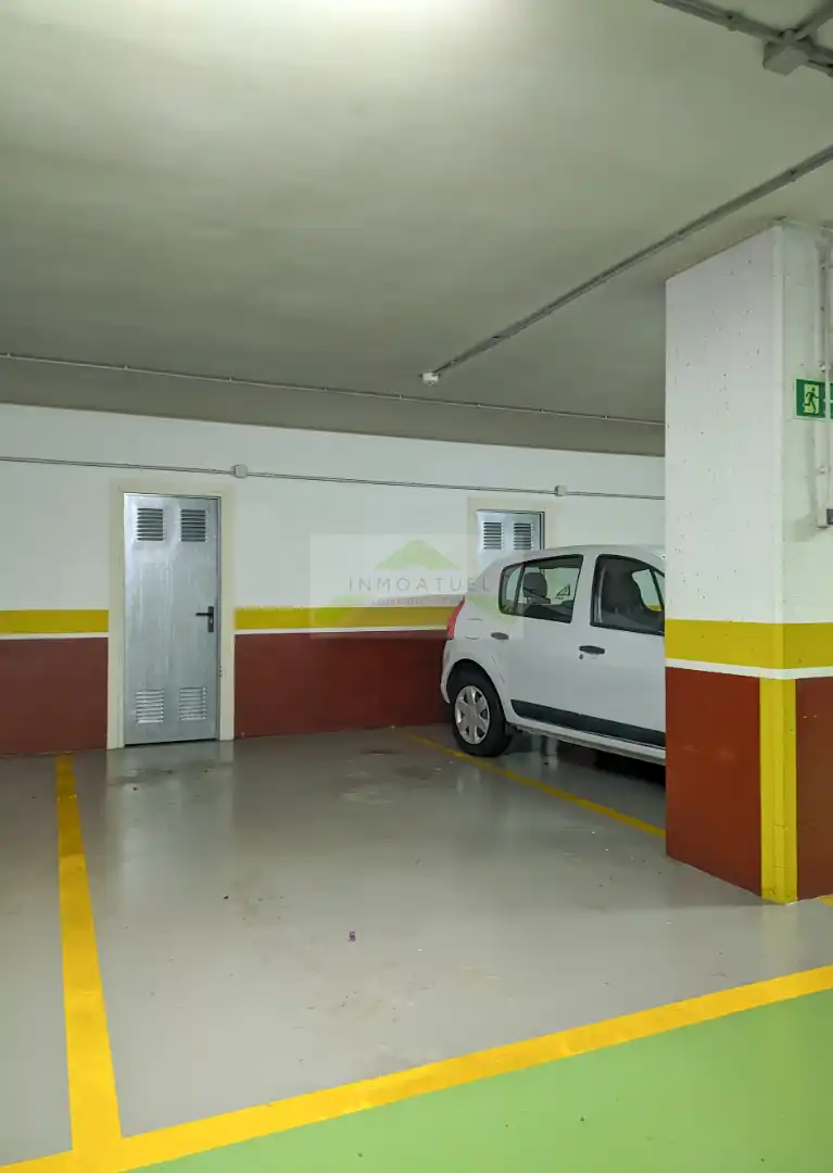 Parkplatz von Wohnung zum Verkauf in A Coruña Capital  mit Heizung, Parkett und Abstellraum