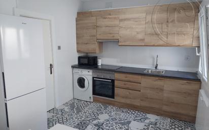 Kitchen of Flat to rent in Santander