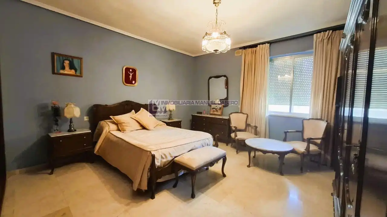 Habitación de Piso en venta en Cáceres con Calefacción y Terraza