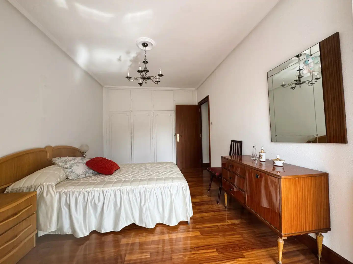 Bedroom of Flat for sale in Leioa