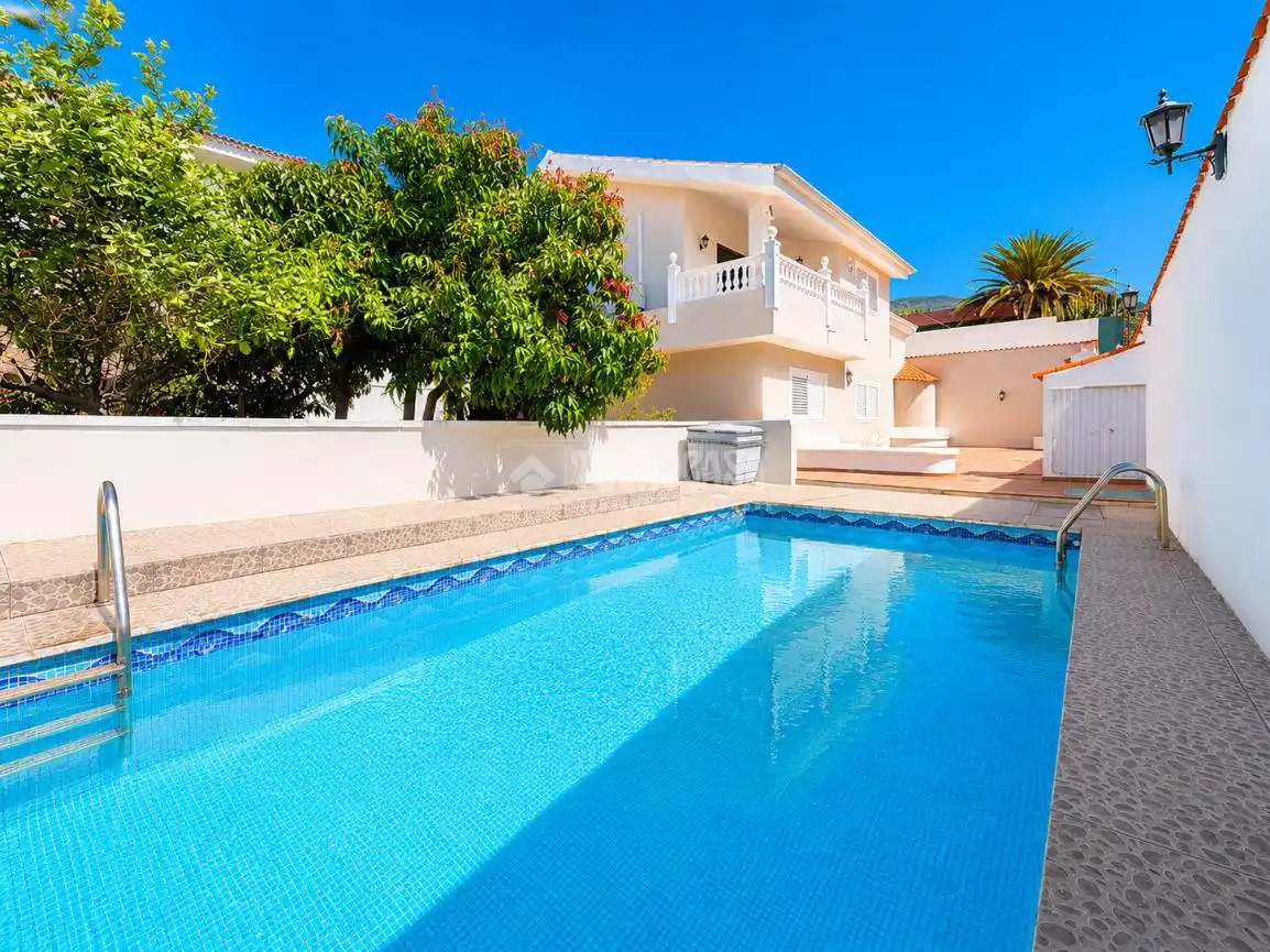 Piscina de Casa o chalet en venta en Candelaria con Aire acondicionado, Jardín privado y Terraza