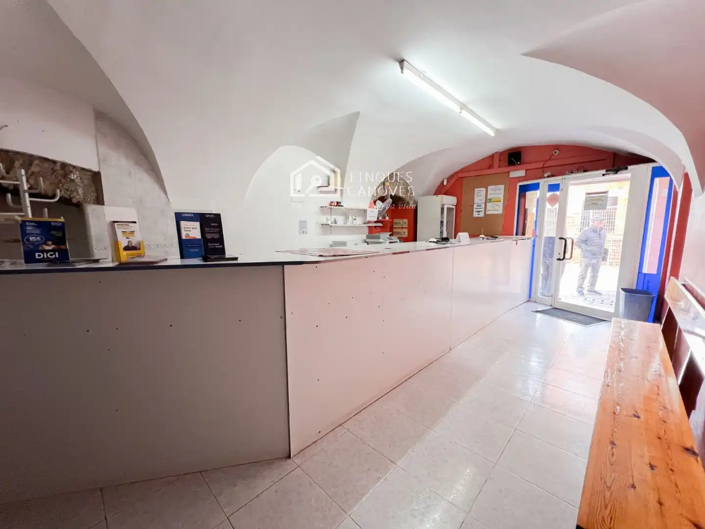 Geschaftsraum zum Verkauf in Banyoles