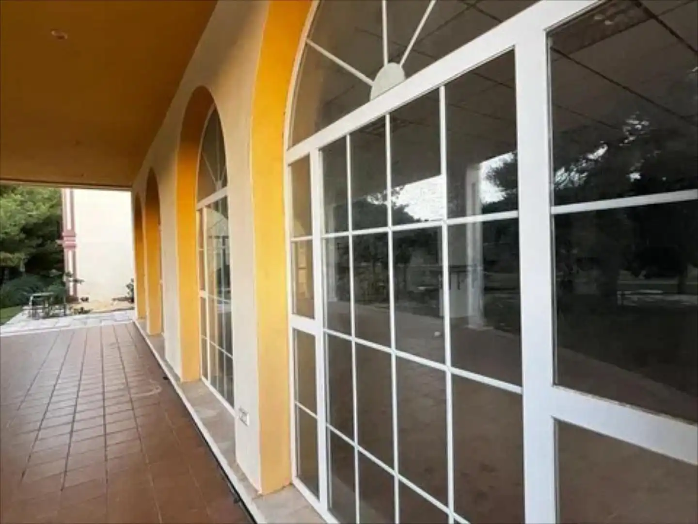 Locale commerciale in vendita a Centro