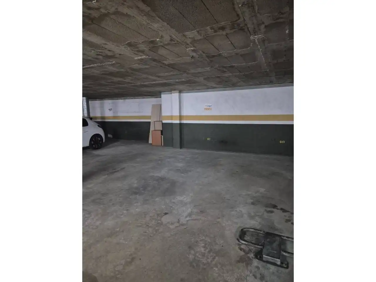 Einzelparkplatz mit Aufzug zur Miete in Calle Castell de Peralada, imagen 3