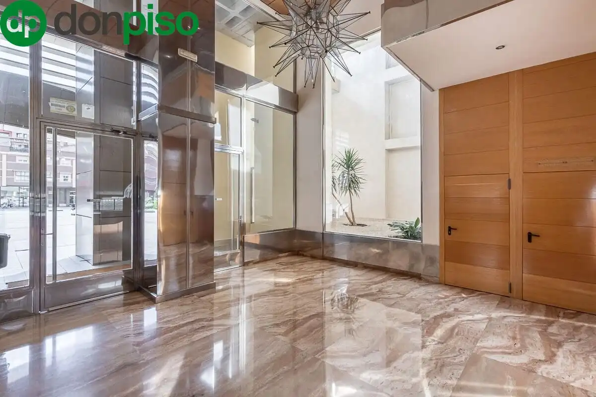 Flat for sale in Granada