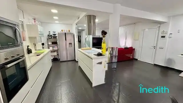Cuina de Casa o xalet en venda en Cunit amb Aire condicionat, Calefacció i Jardí privat