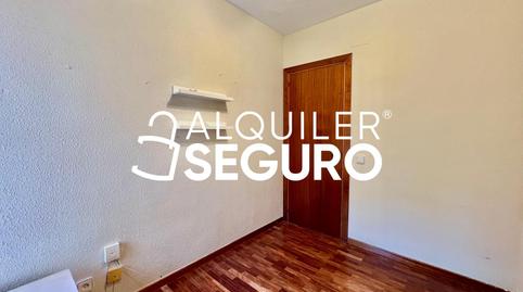 Photo 3 of Flat to rent in Melchor Fernández Almagro, La Paz, Madrid