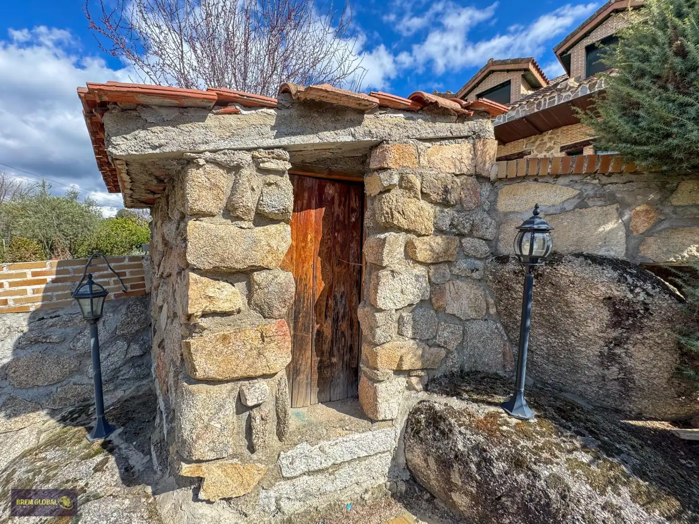 Exterior view of Houses for sale in Navalafuente  with Heating, Private garden and Storage room