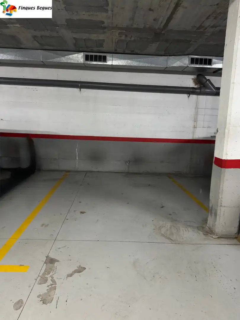 Parking de Planta baja en venta en Begues, Barcelona