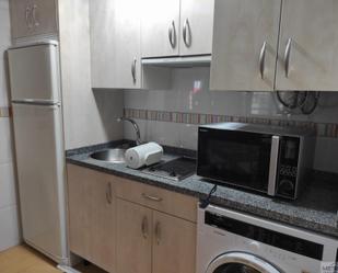 Kitchen of Apartment to rent in Villares de la Reina