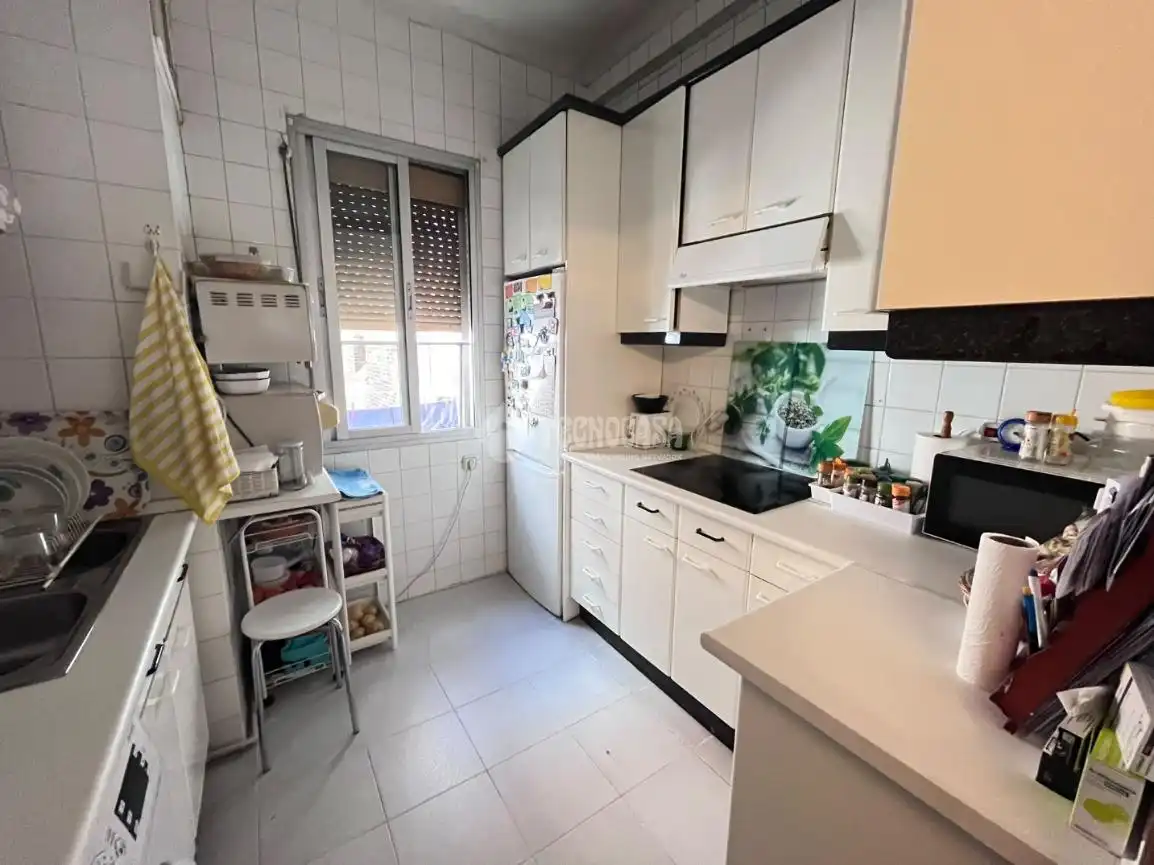 Cocina de Piso en venta en Madrid con Calefacción