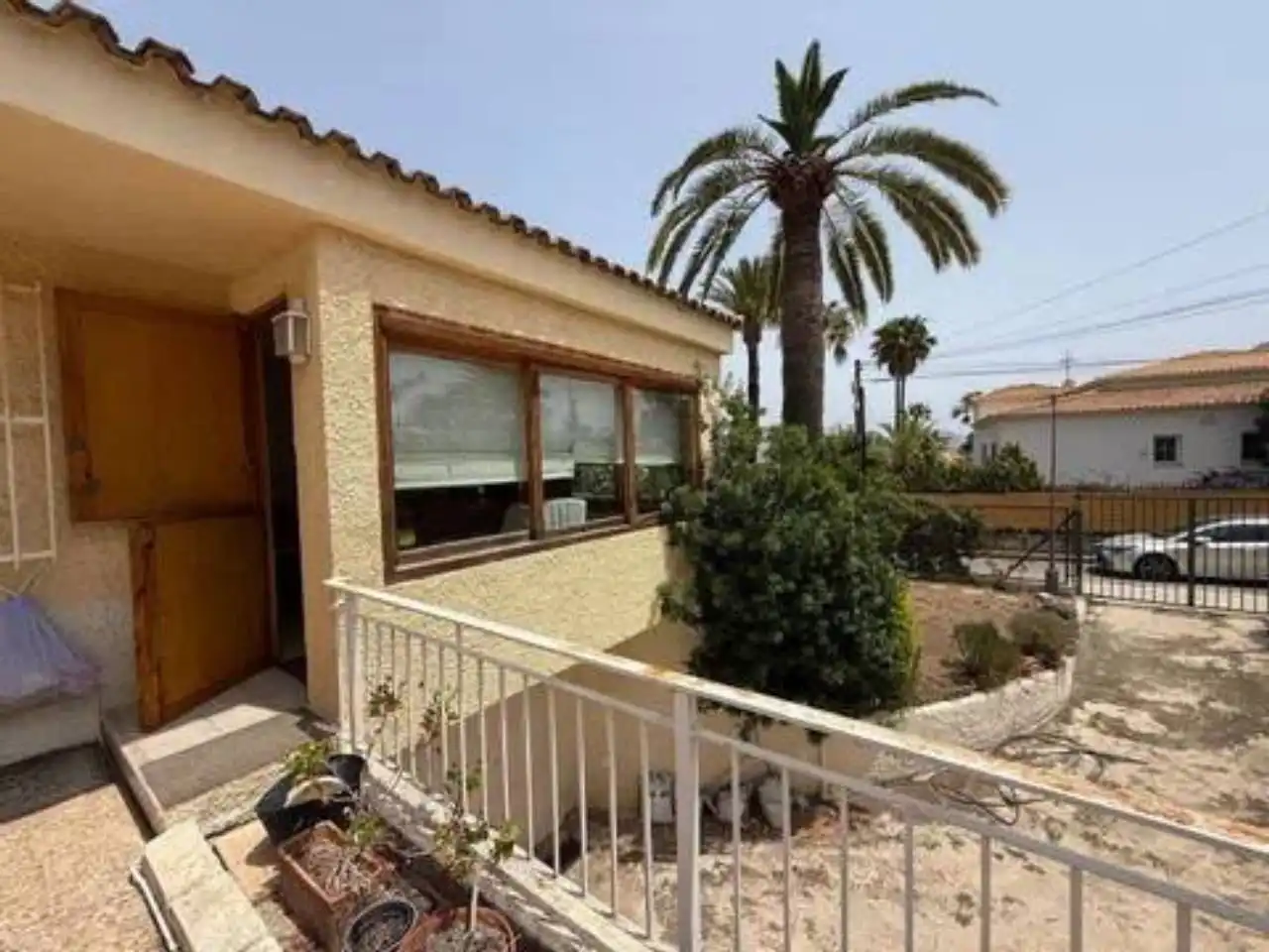 Vista exterior de Finca rústica en venda en Benidorm amb Terrassa