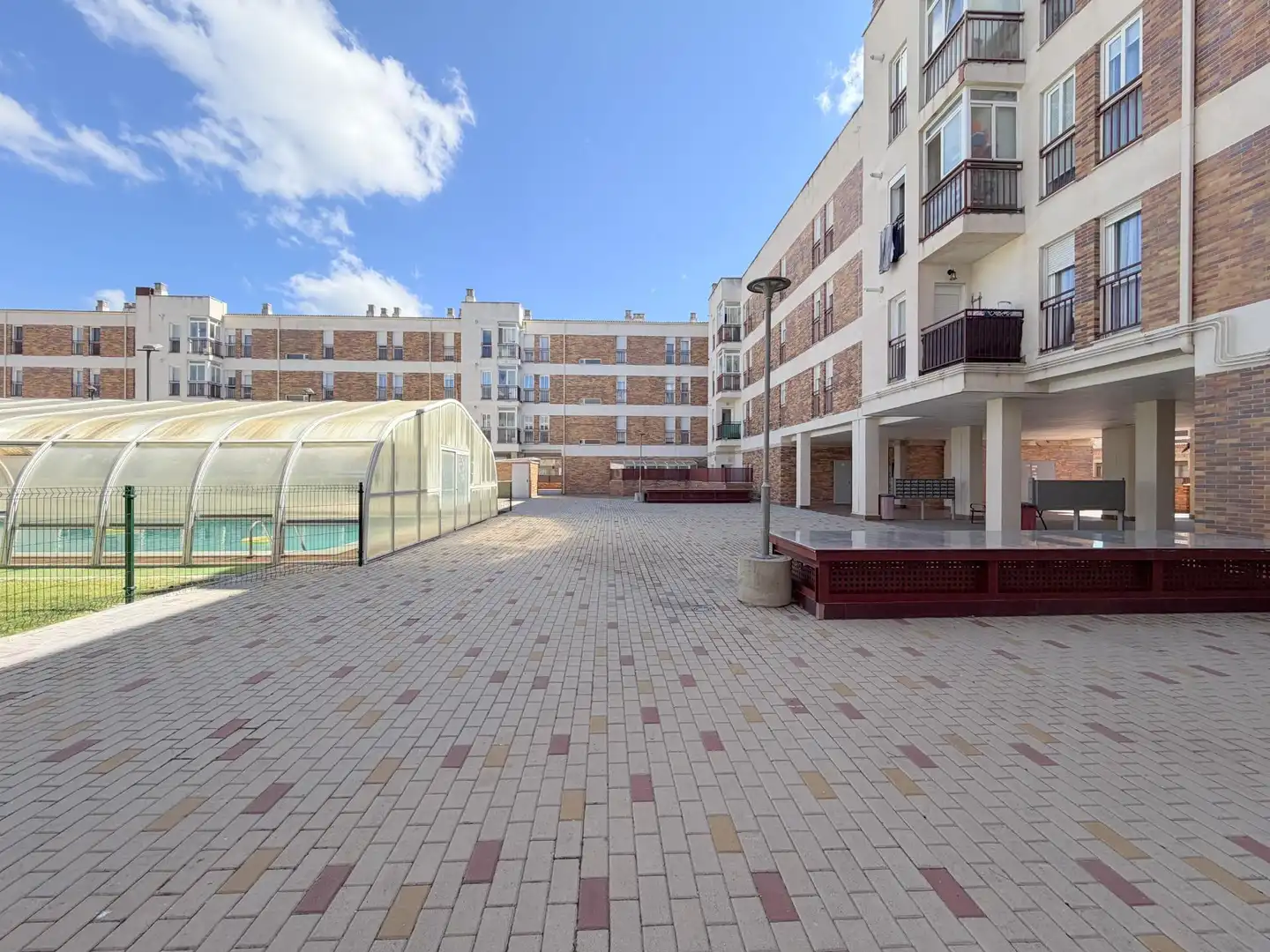 Vista exterior de Piso en venta en Ávila con Calefacción, Trastero y Amueblado