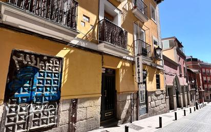 Exterior view of Flat for sale in  Madrid Capital  with Heating