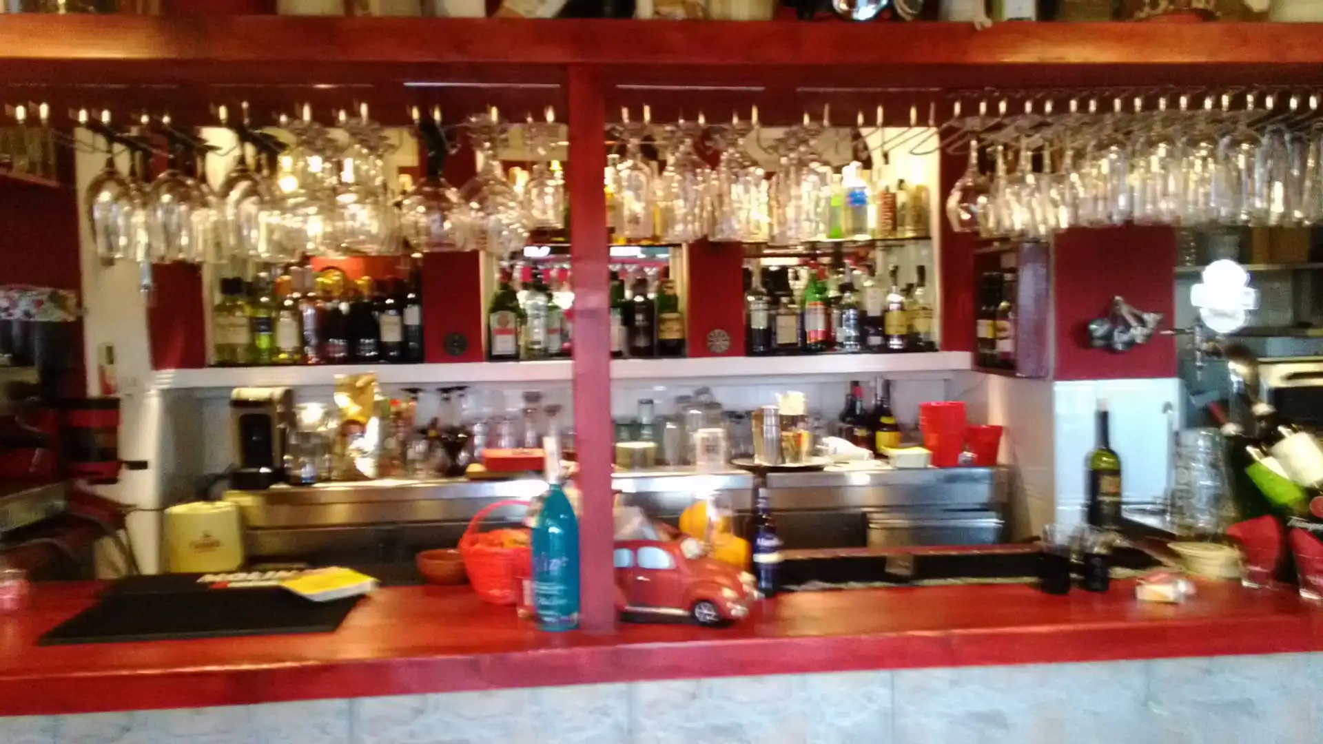 Local comercial en traspaso en Calle Medina Azahara, imagen 5