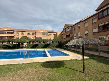 Adossat amb piscina en venda a Carrer la Maigmona