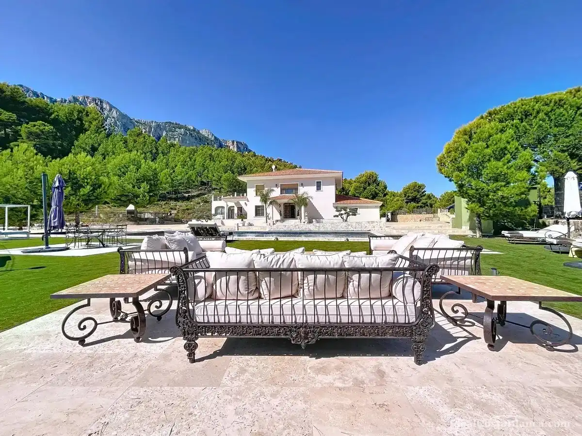 Detached house with balcony for sale in El Castell de Guadalest, imagen 22