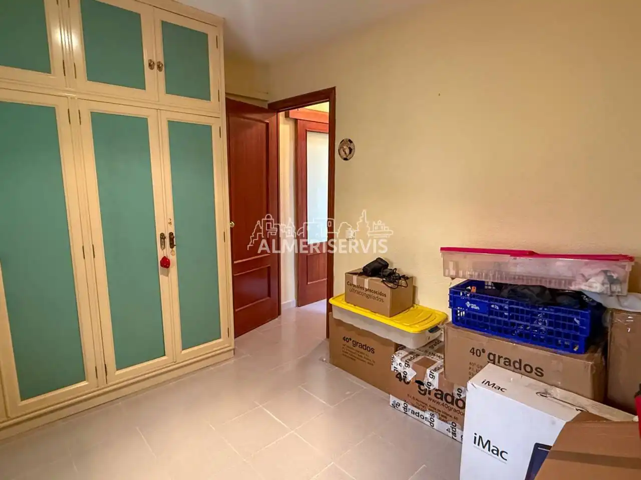 Habitación de Piso en venta en El Ejido con Aire acondicionado y Amueblado