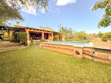 Casa rustica con piscina in vendita a Carretera