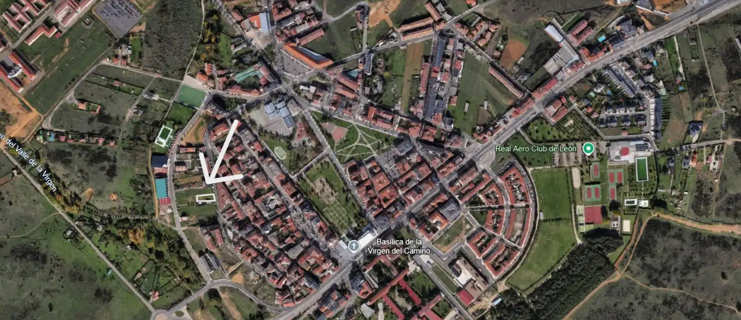Residential land for sale in Calle Ponferrada 4