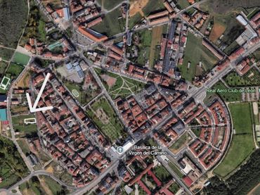 Terreno residencial en venta en Calle Ponferrada 4