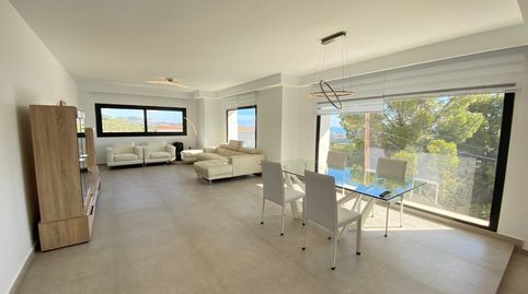 ltpgt ltstronggtTe presentamos este chalet de lujoltstronggtltbrgtUn hogar con estilo, confort y unas vistas al mar impresionantes, image 3