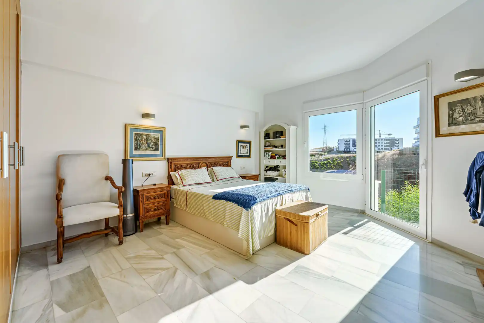 Dormitori de Casa adosada en venda en Benalmádena amb Aire condicionat, Jardí privat i Terrassa
