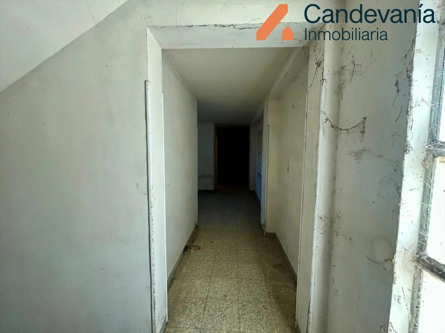 Nave industrial en venta en Zuera