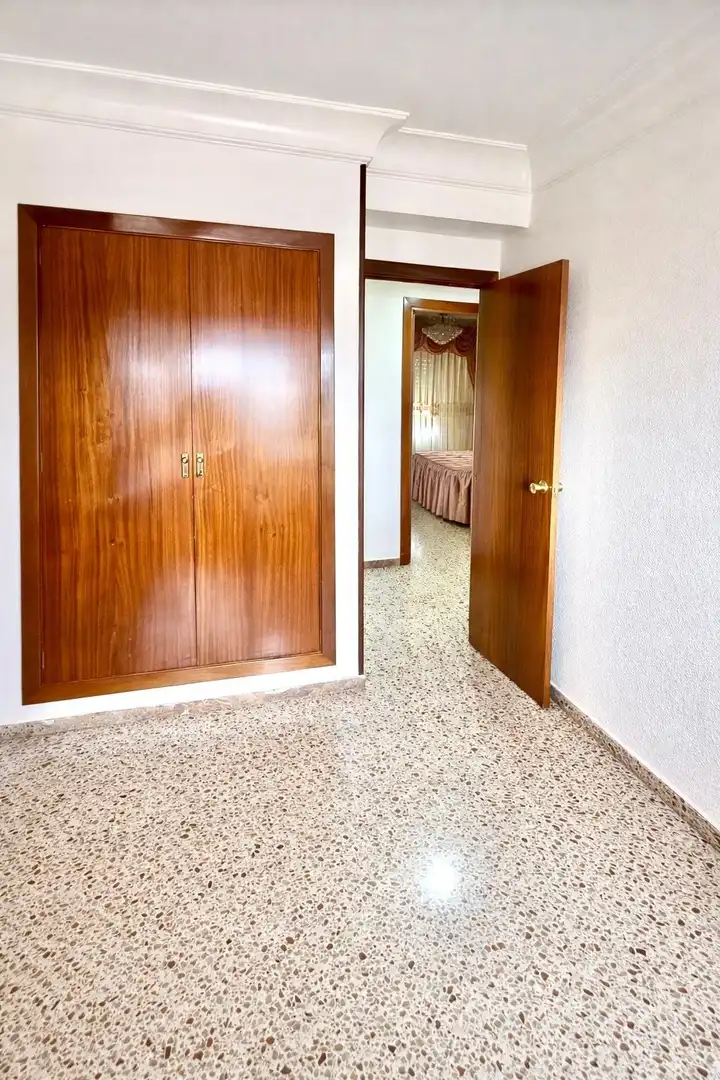 Flat for sale in Zaragoza  with Air Conditioner, Heating and Terrace